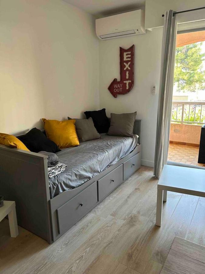 Pin Rollan Beach Saint-Mandrier-sur-Mer Esterno foto